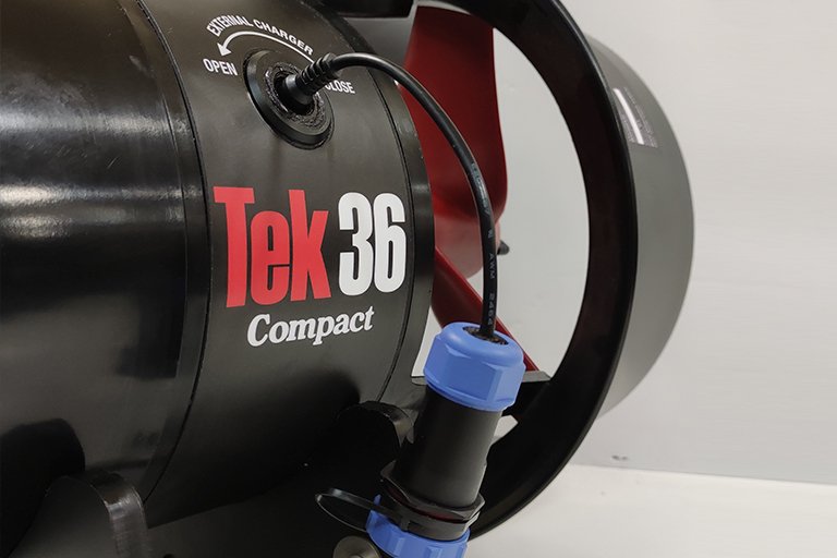 Divertug - Tek 36 Compact. Scooter / DPV - Imagen 2