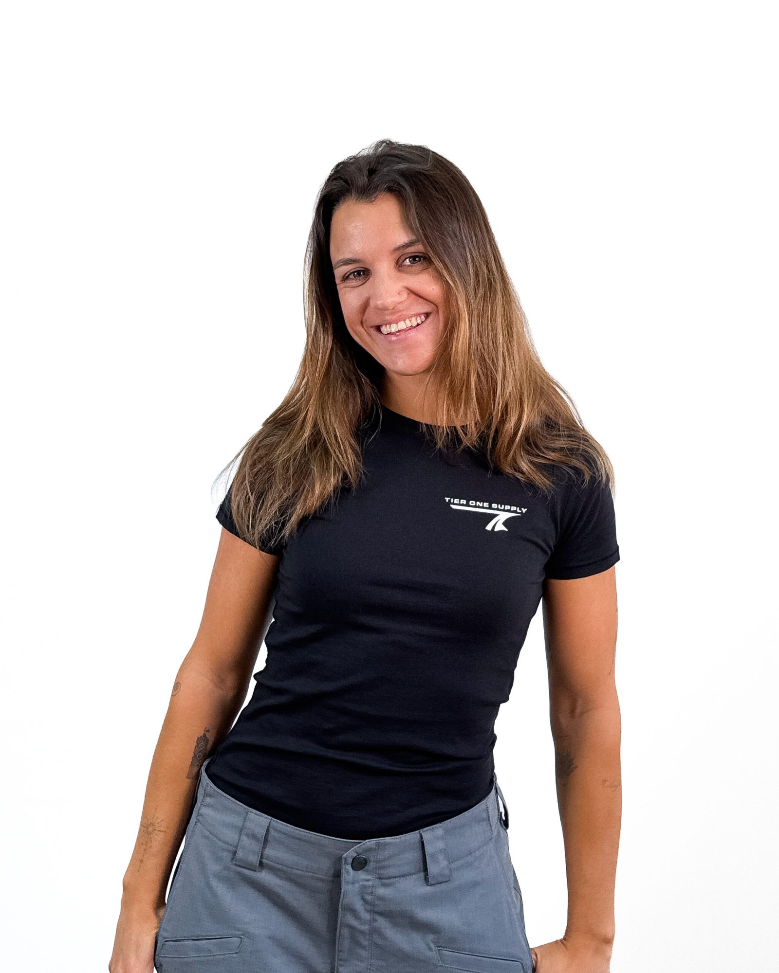 Camiseta Mujer Tier One Supply Negra - Algodón Orgánico Premium