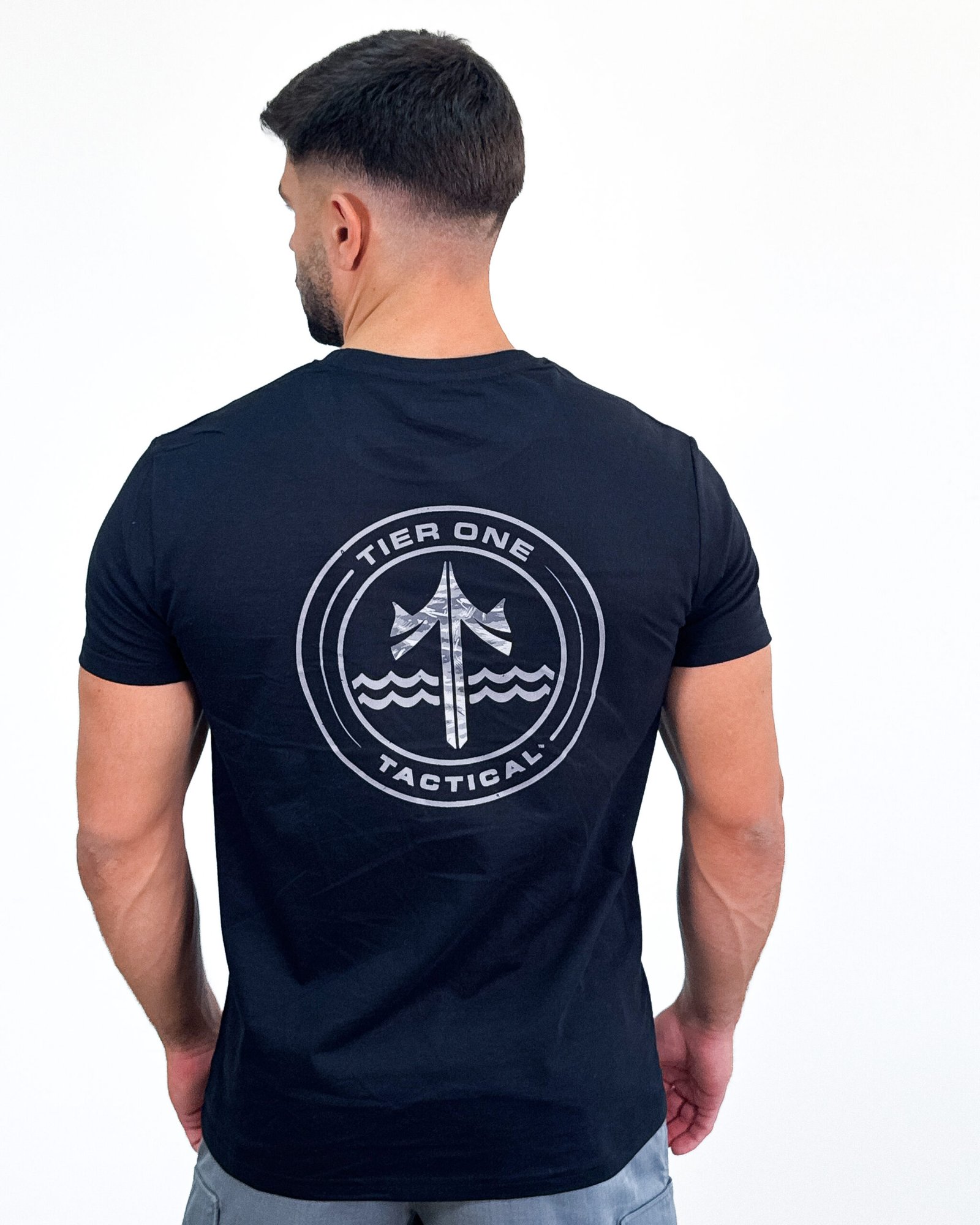 Camiseta Tier One Tactical Negra - Estilo Clásico Premium - Imagen 3